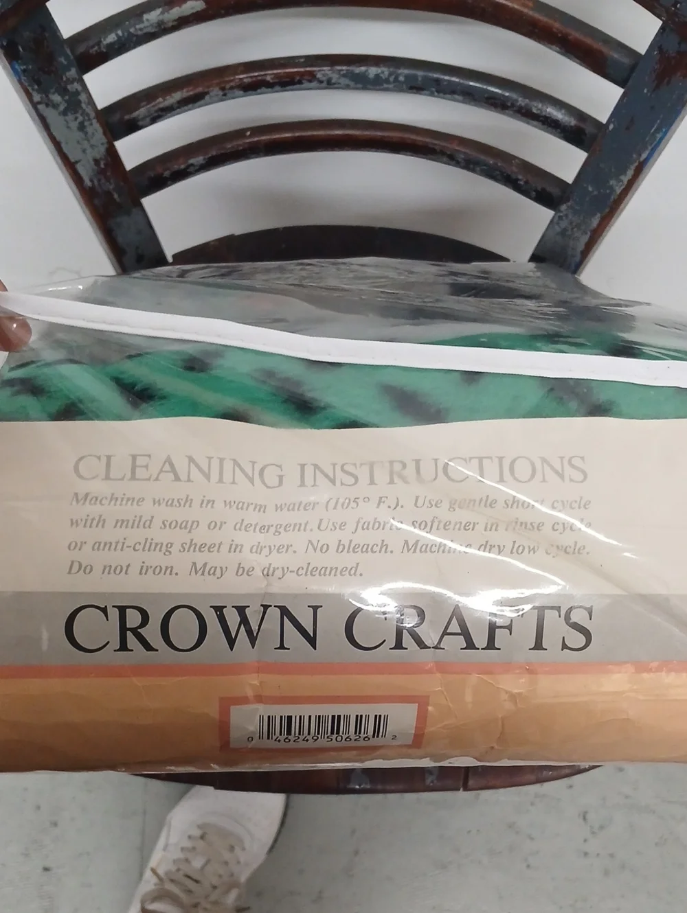 Dead Stock Vintage Crown Crafts Pile Blanket Throw - Cat Pattern